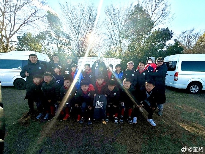  8戰(zhàn)全勝奪日本杯賽冠軍！中國足球小將發(fā)布感謝信
