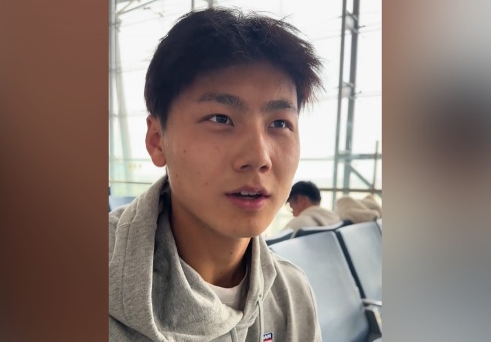  為何半場過后不久被換下？毛偉杰：兩條腿特別緊，李導(dǎo)怕我受傷
