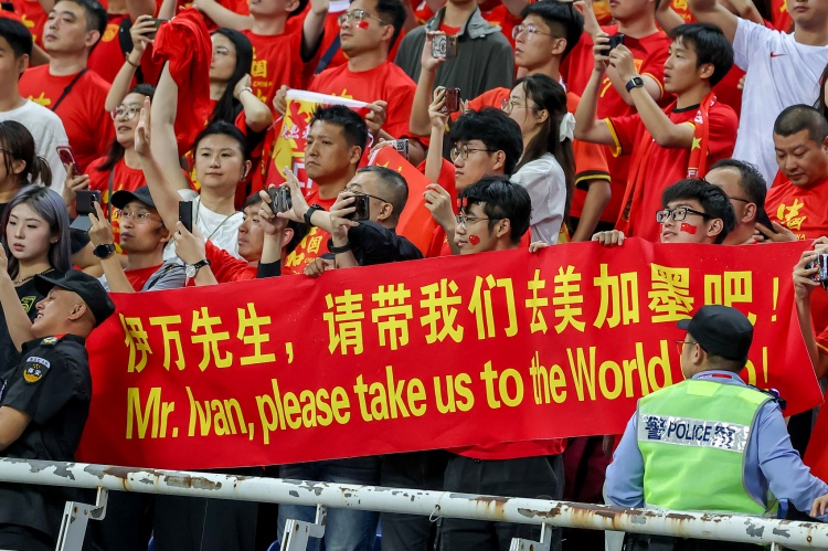  主力后腰停賽，逼迫伊萬(wàn)放棄菱形中場(chǎng)？塞鳥奇兵作用或是搶分關(guān)鍵