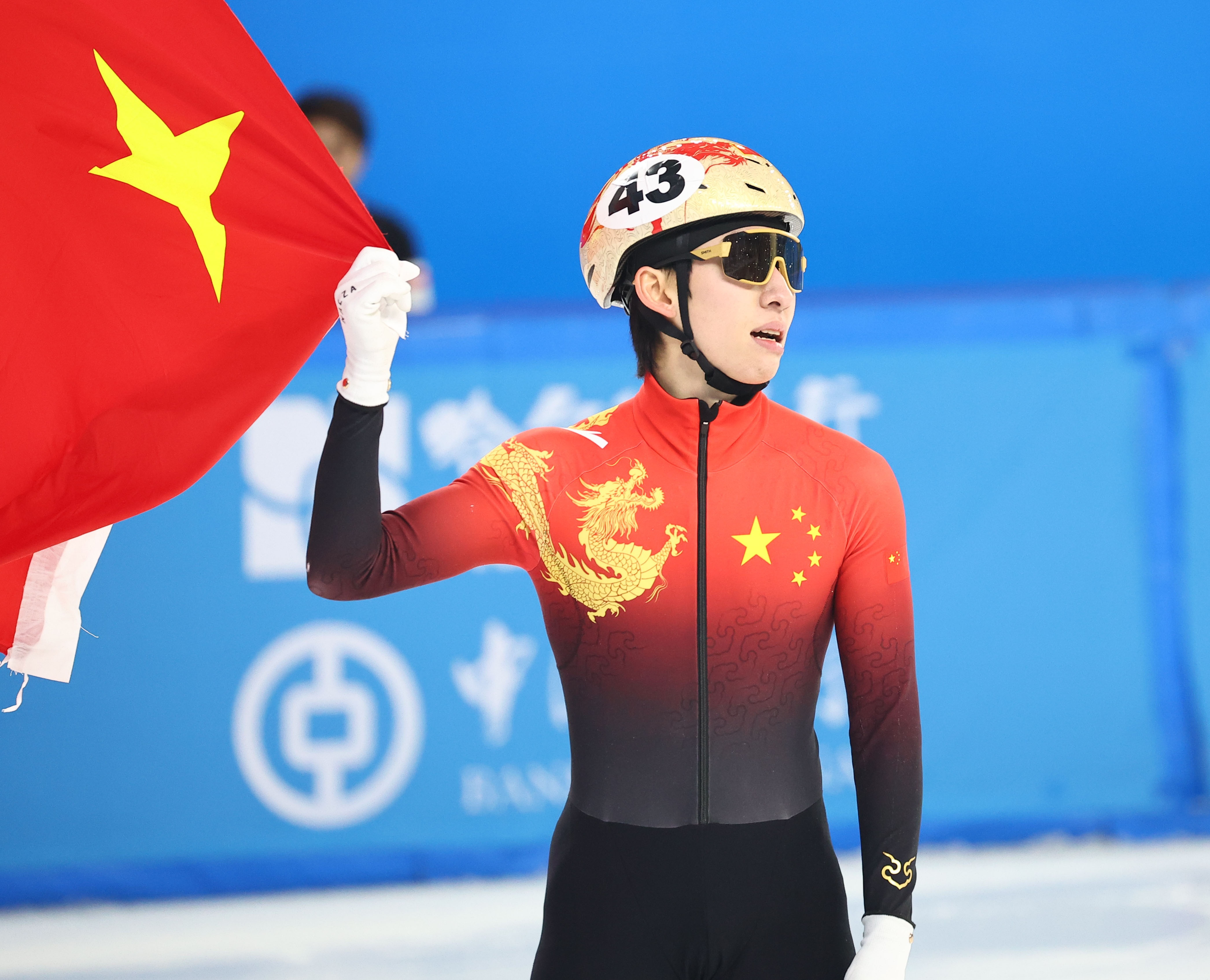  媒體人：中國(guó)冰雪歸化非常成功，但足球歸化花更多錢(qián)卻連水花都沒(méi)