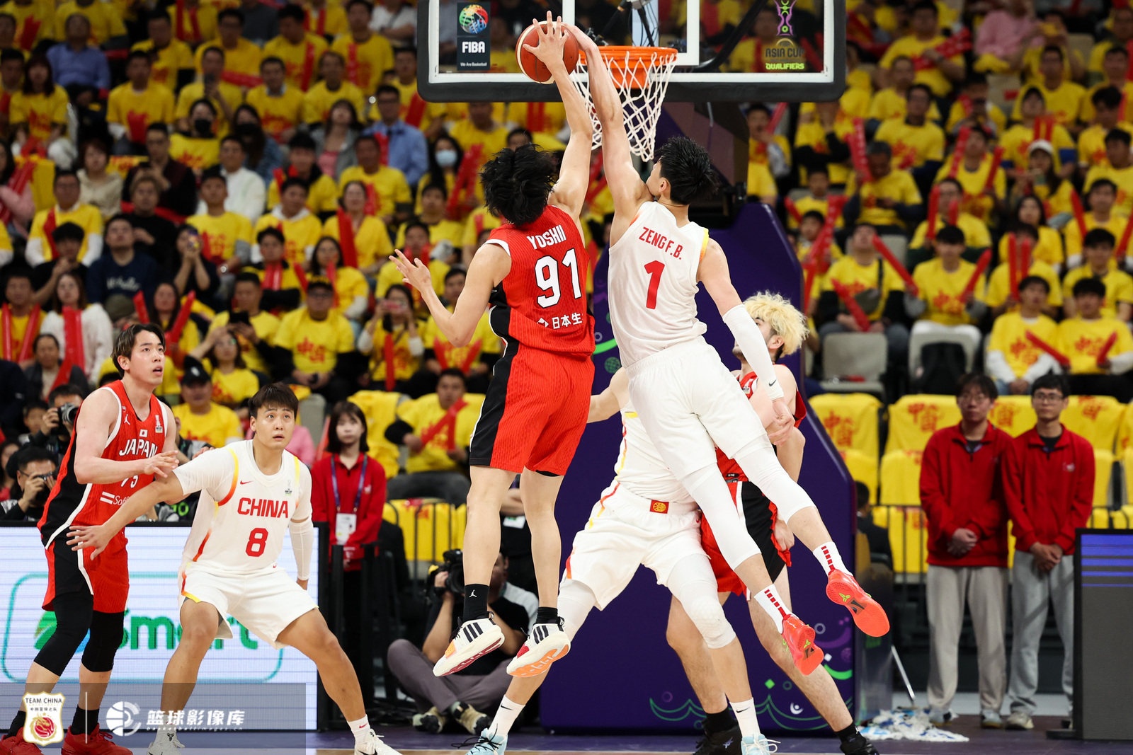  中國(guó)男籃內(nèi)外開花 曾凡博攻防一體在線 中國(guó)大勝日本42分！
